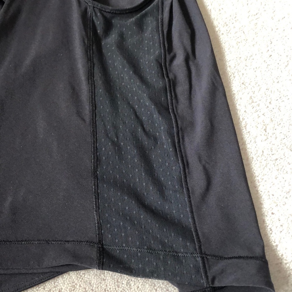 Lululemon tank! - Picture 4 of 4